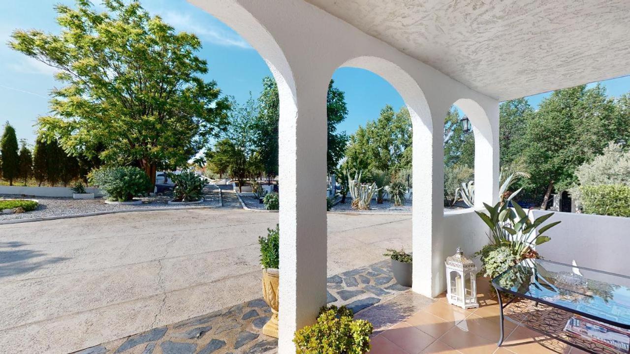مبيت وإفطار Caniles Casa Lucia المظهر الخارجي الصورة